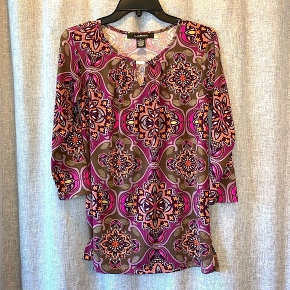 89th & Madison Women’s small top - Picture 2 of 5